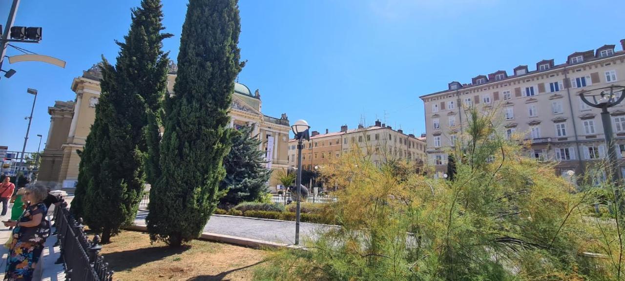 Sofija Apartmani Rijeka Luaran gambar